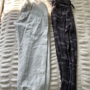 Athleta girl black camo + light grey sweatpants size XL/14